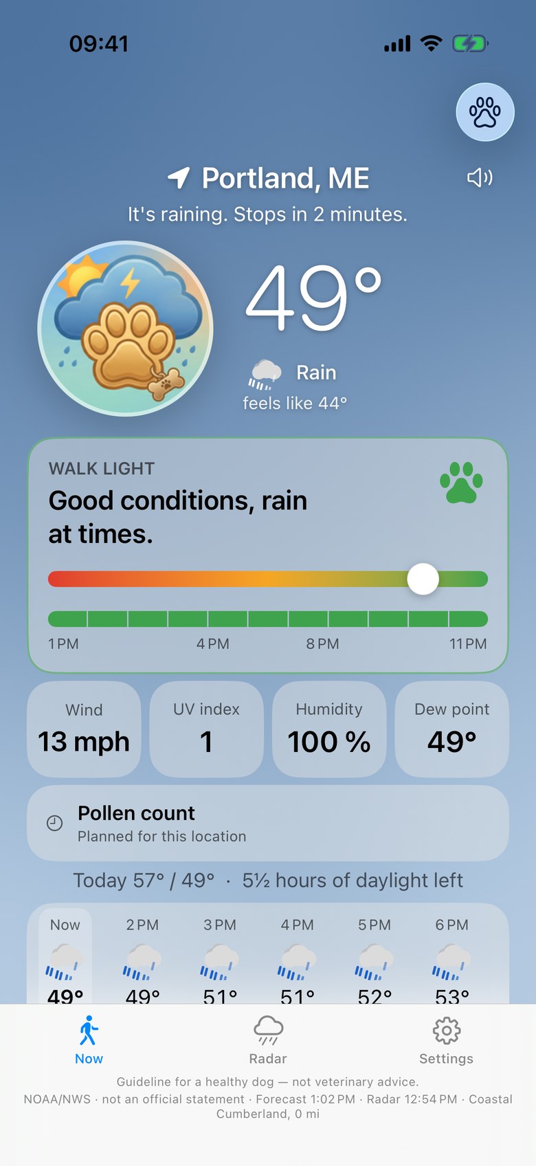 Now screen of the app: the app icon as an avatar next to the temperature, the walk light as a card with its scale and day band, wind, humidity and dew point, and the hourly strip